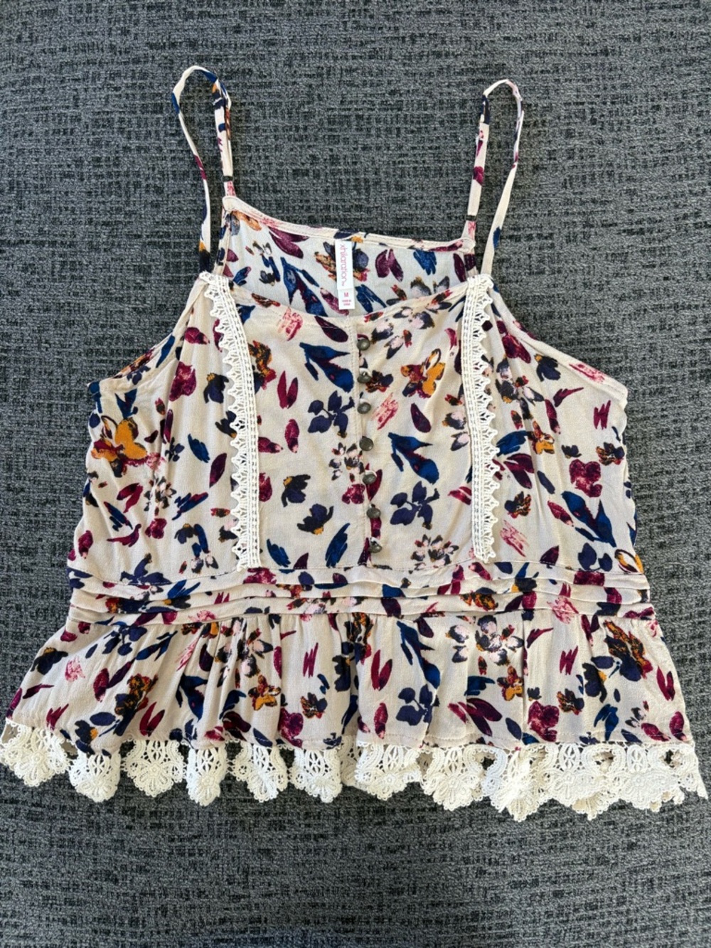Xhilaration floral tank top